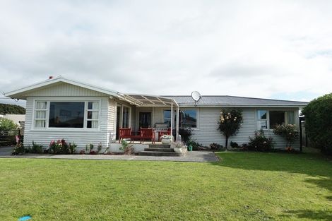 Photo of property in 3 Carlyle Street, Tuatapere, 9620