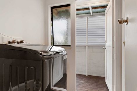 Photo of property in 29 Kennedy Avenue, Forrest Hill, Auckland, 0620