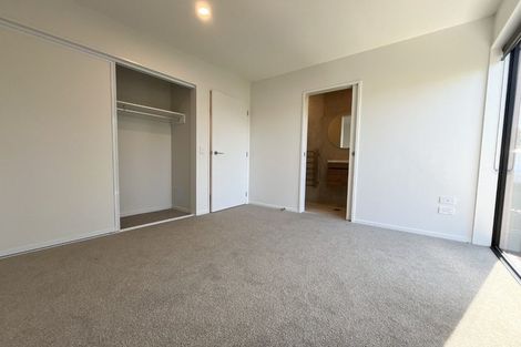 Photo of property in 8/90 Holly Road, St Albans, Christchurch, 8014