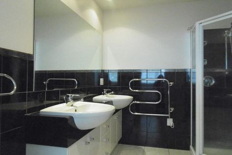 Photo of property in 175gd Hurstmere Road, Takapuna, Auckland, 0622