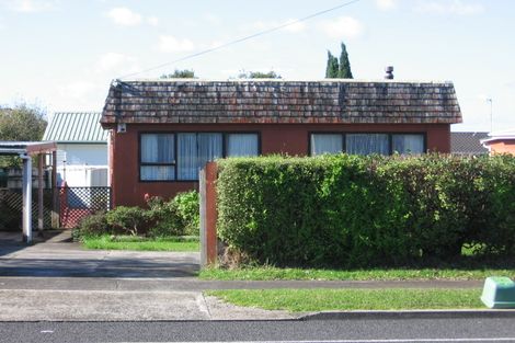 Photo of property in 42 Plunket Avenue, Papatoetoe, Auckland, 2104