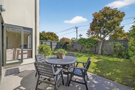 Photo of property in 8 Nicholls Street, Richmond, Christchurch, 8013