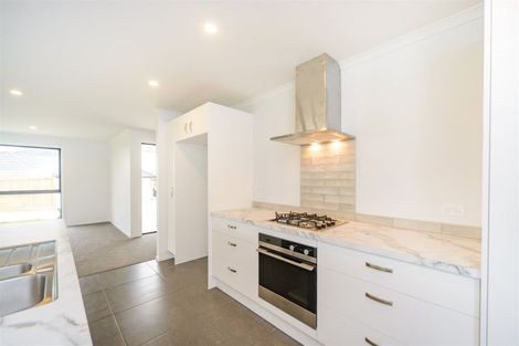 Photo of property in 154b Pacific Drive, Fitzherbert, Palmerston North, 4410