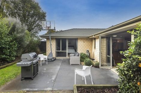 Photo of property in 12 Fuchsia Place, Halswell, Christchurch, 8025