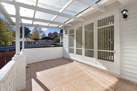 Photo of property in 64 Seabrook Avenue, New Lynn, Auckland, 0600