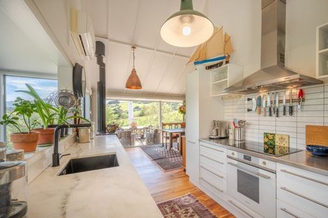 Photo of property in 2 Tirohanga Terrace, Akaroa, 7581