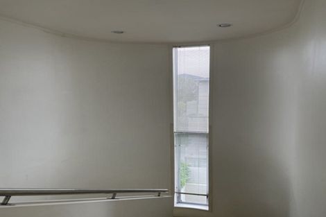 Photo of property in 2/14 Takutai Avenue, Bucklands Beach, Auckland, 2012