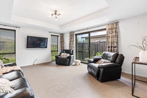 Photo of property in 16 Carrick Place, Mosgiel, 9024