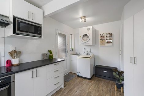 Photo of property in 67 Hartford Crescent, Totara Park, Upper Hutt, 5018