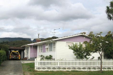 Photo of property in 33 Mountbatten Grove, Clouston Park, Upper Hutt, 5018