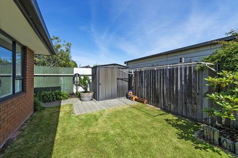 Photo of property in 65 Palmers Road, New Brighton, Christchurch, 8083