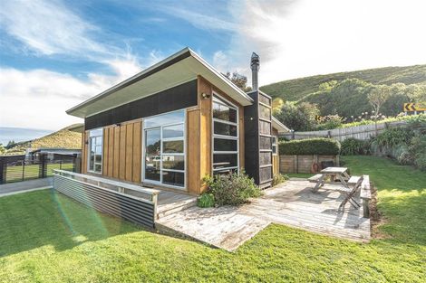 Photo of property in 97 Mowhanau Drive, Kai Iwi, Whanganui, 4574