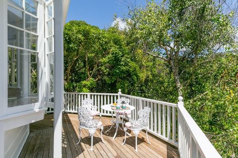 Photo of property in 31 Maarama Crescent, Aro Valley, Wellington, 6021