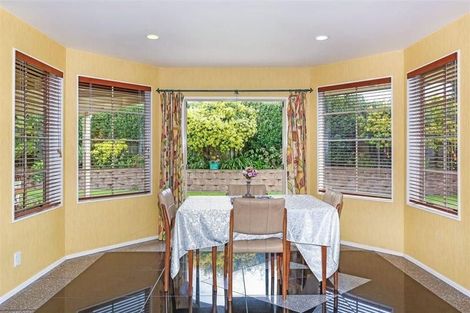 Photo of property in 59 Lothian Brae, Wattle Downs, Auckland, 2103