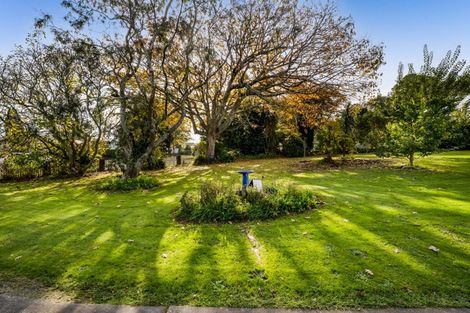 Photo of property in 18 Mills Street, Eltham, 4322