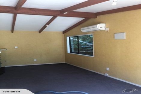 Photo of property in 62 Ngarahana Avenue, Paremoremo, Auckland, 0632