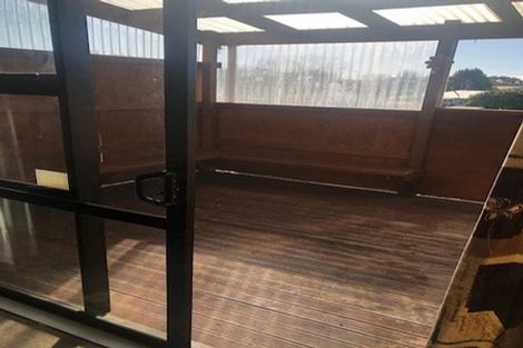 Photo of property in 31 Avenue Road, Foxton, 4814