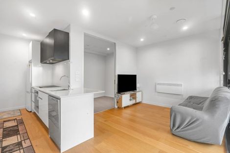 Photo of property in Frank Sargeson Apts, 202/74 Anzac Street, Takapuna, Auckland, 0622