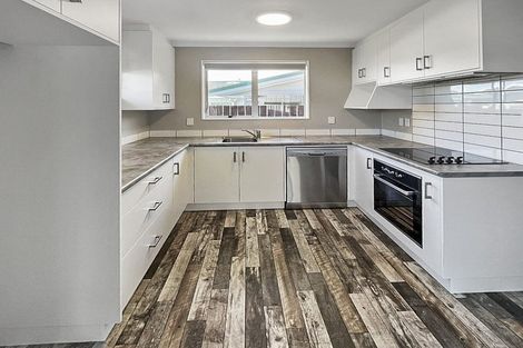 Photo of property in 12 Lockhart Avenue, Milson, Palmerston North, 4414