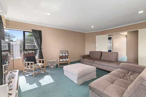 Photo of property in 6 Astor Place, Welcome Bay, Tauranga, 3112