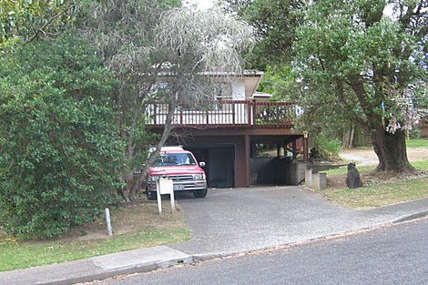 Photo of property in 21 Morriggia Place, Bayview, Auckland, 0629