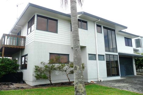 Photo of property in 227 Papamoa Beach Road, Papamoa Beach, Papamoa, 3118