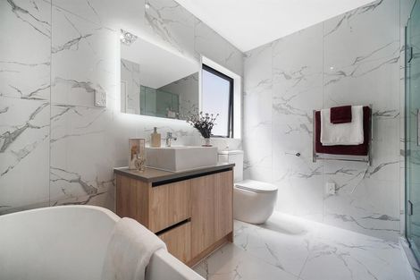 Photo of property in 165 Grove Road, Papakura, 2110