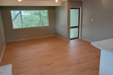 Photo of property in 12a Sabulite Road, Kelston, Auckland, 0602