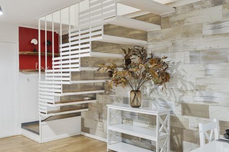 Photo of property in 7/108 West Coast Road, Glen Eden, Auckland, 0602