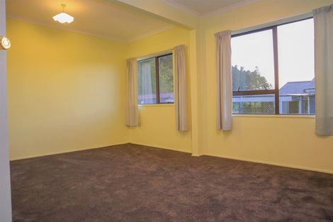 Photo of property in 4 Mawhera Street, Dobson, Greymouth, 7805