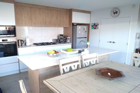 Photo of property in 148a Hutchinsons Road, Bucklands Beach, Auckland, 2014