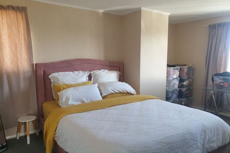 Photo of property in 30 Corinna Street, Waitangirua, Porirua, 5024