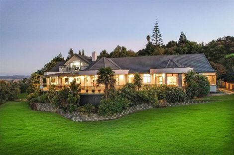 Photo of property in 565 Redoubt Road, Flat Bush, Auckland, 2019