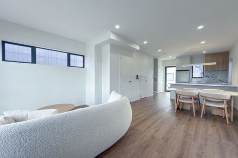 Photo of property in 1/113 Flanshaw Road, Te Atatu South, Auckland, 0610