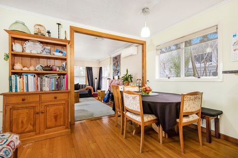 Photo of property in 37 Mckean Avenue, Manurewa, Auckland, 2102