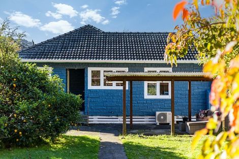 Photo of property in 106 Hine Road, Wainuiomata, Lower Hutt, 5014