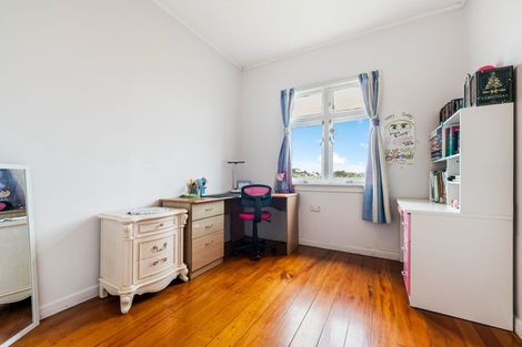 Photo of property in 27 Harley Road, Takapuna, Auckland, 0622