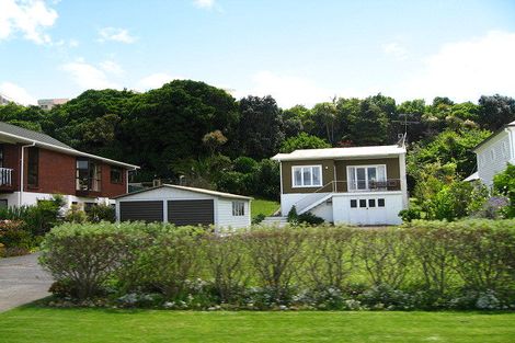 Photo of property in 26 Matakatia Parade, Matakatia, Whangaparaoa, 0930