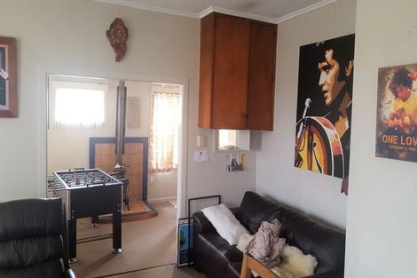 Photo of property in 39 Birdwood Avenue, Papatoetoe, Auckland, 2025