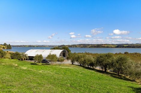 Photo of property in 68 Goodall Road, Snells Beach, 0920