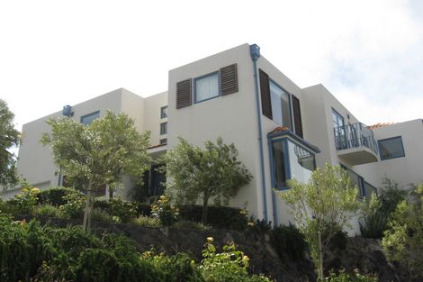 Photo of property in 2 Dunkeld Lane, Redcliffs, Christchurch, 8081