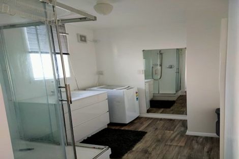 Photo of property in 19/125 Queens Drive, Lyall Bay, Wellington, 6022