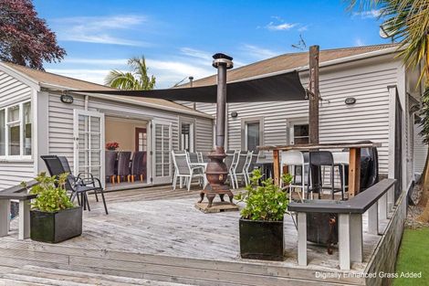 Photo of property in 8 Saint Leonard Street, Saint Johns Hill, Whanganui, 4501