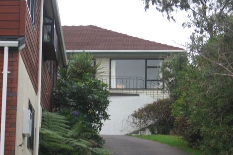 Photo of property in 24 Ranui Terrace, Tawa, Wellington, 5028