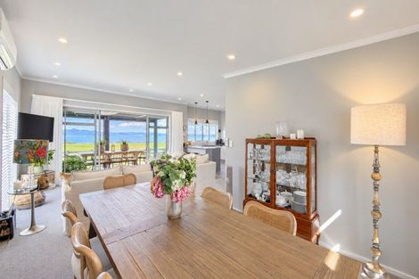 Photo of property in 989 East Coast Road, Kaiaua, Miranda, 2473