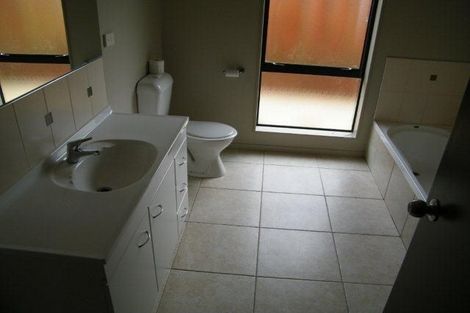 Photo of property in 3 Discovery Avenue, Welcome Bay, Tauranga, 3112