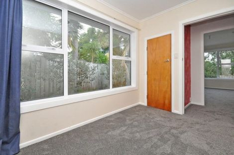 Photo of property in 20 Matipo Road, Te Atatu Peninsula, Auckland, 0610