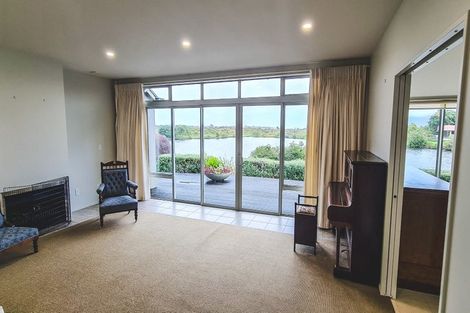 Photo of property in 12 Major Durie Place, Waikanae Beach, Waikanae, 5036