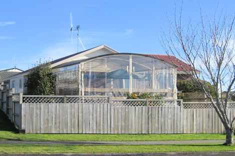 Photo of property in 7 Rosehill Place, Nawton, Hamilton, 3200