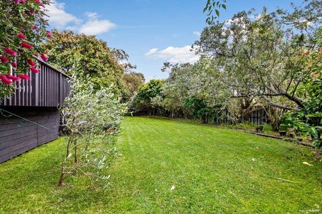 Photo of property in 2 Longreach Drive, Sunnyvale, Auckland, 0612